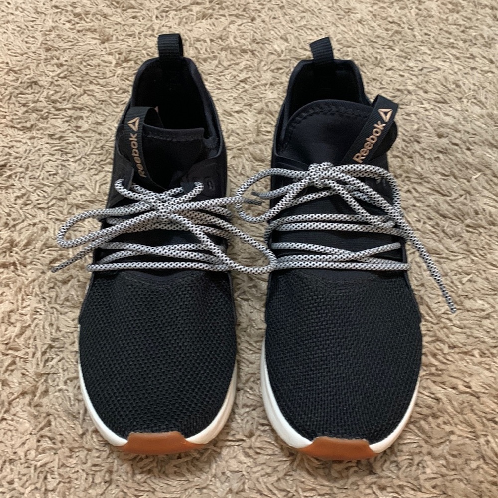 Women’s Reebok size 8.5